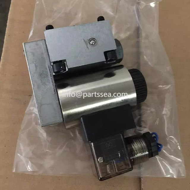 Bagian derek Zoomlion Katup solenoid